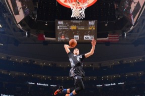爱游戏中国官方网站-NBA风云突变，开拓者备战遭质疑，新秀爆冷擒老鹰，猛龙赛前造点引热议